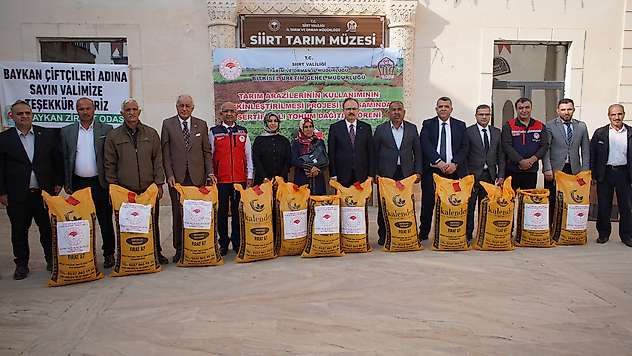 Siirt'te 600 Çiftçiye 176 Ton Sertifikalı Kırmızı Mercimek Tohumu Desteği