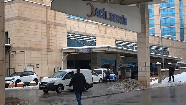 Siirt'te 70 yaşındaki kadın balkondan düştü, durumu kritik