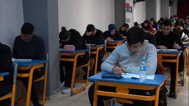 Siirt'te Açı Eğitim Kurumları ''Ödüllü Bursluluk Sınavı'' Heyecanı Yarın (Cumartesi) Başlıyor