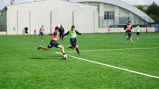Siirt'te Amedspor rüzgarı: Futbol akademi seçmelerine gençlerden yoğun ilgi