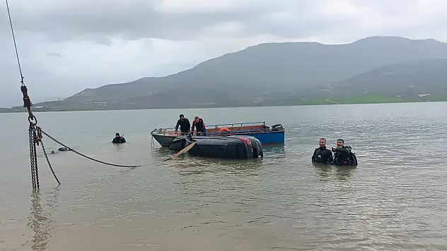 Siirt'te araç baraj gölüne uçtu