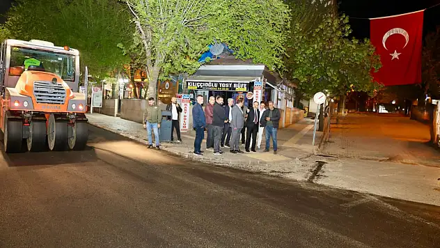 Siirt'te Asfalt Çalışmaları Gece Devam Etti