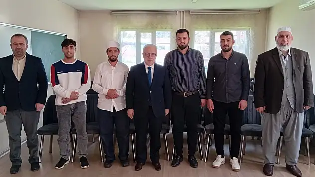 Siirt'te Baba Okulu Semineri Tamamlandı: 4 Haftalık Program Sona Erdi