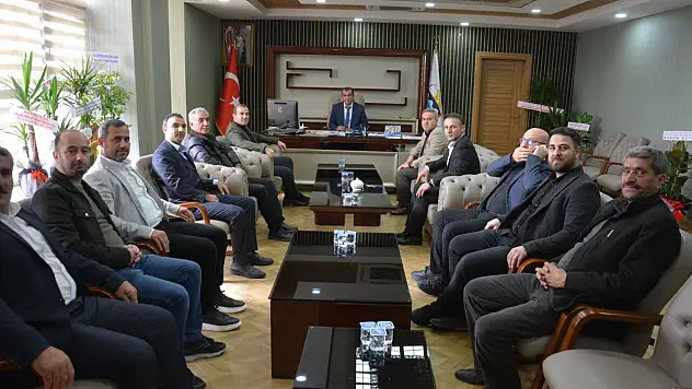 Siirt'te BEM-BİR-SEN Heyetinden İl Genel Meclisi Başkanı Hasan Carlık'a Ziyaret