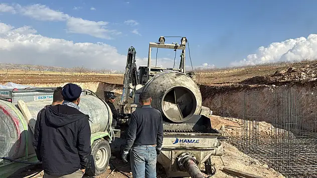 Siirt'te beton fiyatlarını düşürmesi beklenen yeni santral için çalışmalar başladı