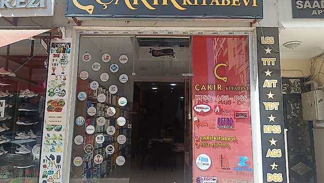 Siirt'te Çakır Kitabevi Öğrencilerin Sınav Hazırlık Sürecine Destek Oluyor
