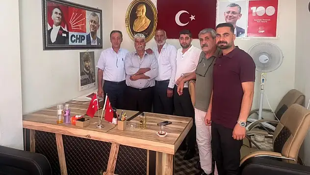 Siirt'te CHP'den İstifa Eden Yöneticiler Yeni Parti'ye Katıldı