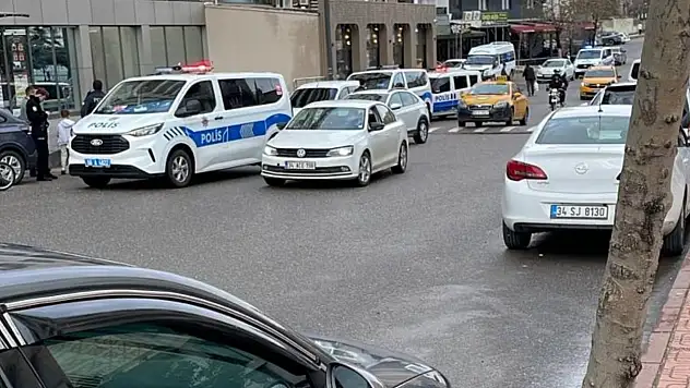 Siirt'te Davet Evinde Silah Sesleri Yükseldi: Polis Harekete Geçti, 1 Gözaltı