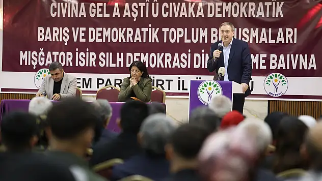 Siirt'te DEM Parti buluşması: Bakırhan'dan demokrasi, anadil ve Suriye mesajları