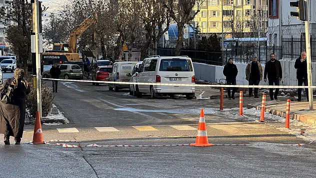 Siirt'te doğalgaz alarmı: Yol kapatıldı