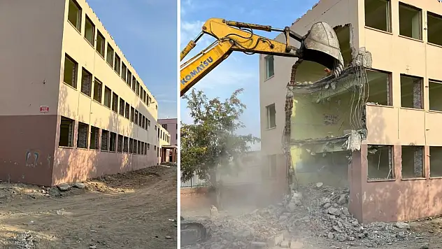 Siirt'te Fatih İlkokulu'nun Yıkımına Başlandı