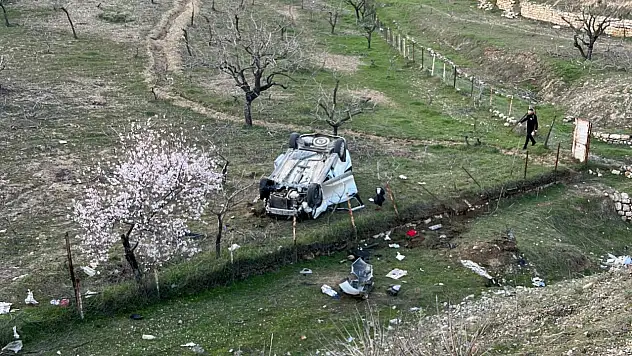 Siirt'te Feci Kaza: 1 Ölü, 2 Yaralı