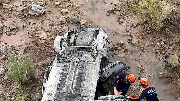 Siirt'te Feci Kaza: Araç Ters Döndü, 3 Yaralı