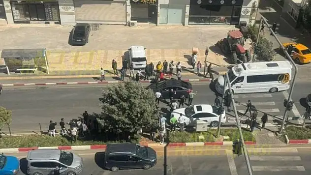 Siirt'te Feci Kaza: Kazaların Sık Yaşandığı Bölgede Araç Anne ve Çocuğa Çarptı