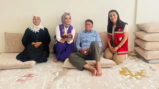 Siirt'te Gazi Ahmet Bulut'a Doğum Günü Sürprizi
