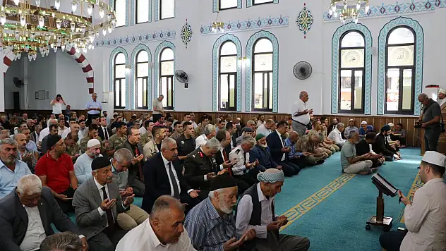 Siirt'te Gaziler Günü Dolayısıyla Mevlid Programı Düzenlendi