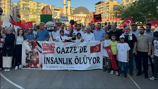 Siirt'te 'Gazze'yi Unutma' Yürüyüşüne Yoğun İlgi