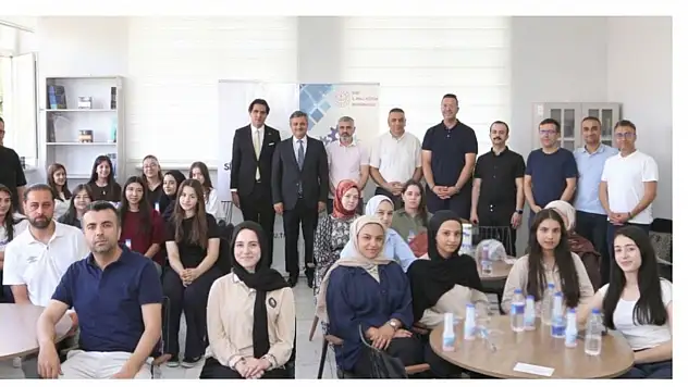 Siirt'te Gençlere Siber Güvenlik Eğitimi Verildi