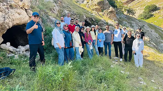 Siirt'te Görevli Öğretmenler Mir Nasır Medresesi Ve Deyr Matas Kilisesi'ni Ziyaret Etti