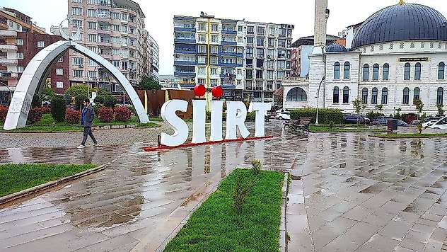 Siirt'te hava değişiyor: Kuvvetli rüzgar ve sağanak uyarısı