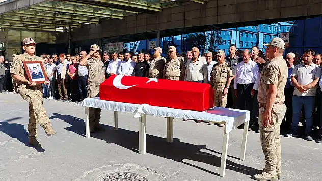Siirt'te Jandarma Uzman Çavuş Mehmet Salih Sarıyer İçin Askeri Tören Düzenlendi