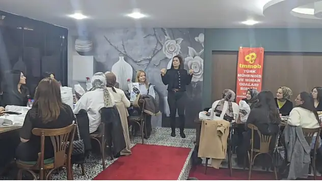 Siirt'te Kadın Mühendis ve Mimarlardan Aynı Sofrada Bir Araya Geldi!