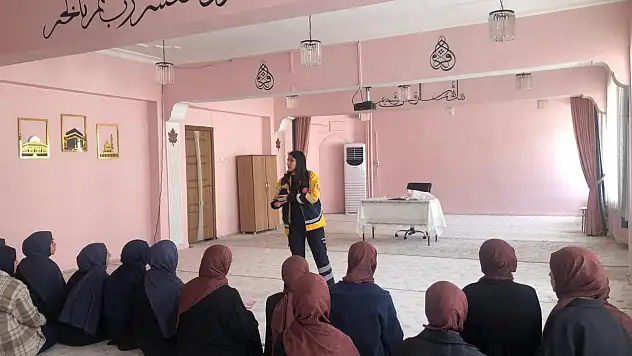 Siirt'te Kız Kur'an Kursunda Organ Bağışı Eğitimi Düzenlendi