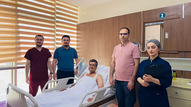 Siirt'te Kritik Şah Damarı Ameliyatı Başarıyla Gerçekleştirildi: Felç Riski Ortadan Kaldırıldı