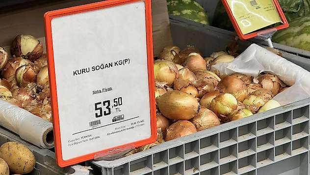 Siirt'te Kuru Soğan Fiyatları Bir Haftada 4 Katına Çıktı: Tezgâhlarda 70 TL'yi Gördü