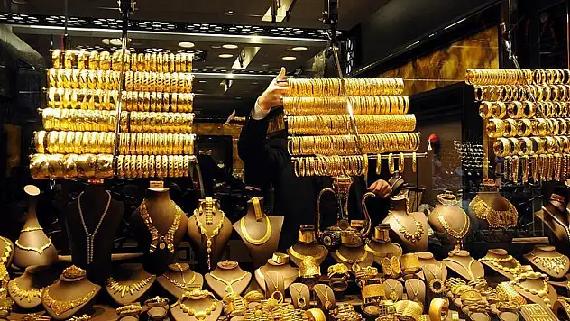 Siirt'te Kuyumcuların Tabelası Değişti: İşte Güncel Altın Fiyatları