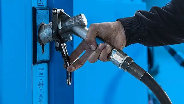 Siirt'te LPG'ye Rekor Zam: Fiyatlar 35 TL'yi Aştı - Güncel Akaryakıt Tablosu Belli Oldu