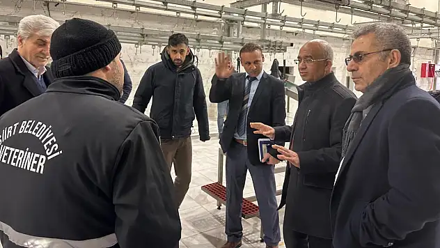 Siirt'te Mezbahane Denetimi: İl Tarım Müdürü Şanverdi Sahada İnceleme Yaptı