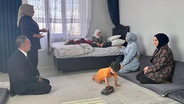 Siirt'te ''Milli Aile Haftasında'' Şehit ve Koruyucu Ailelere Ev Ziyareti