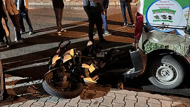 Siirt'te Motosiklet Kazası: Sürücünün Ayağı Kırıldı