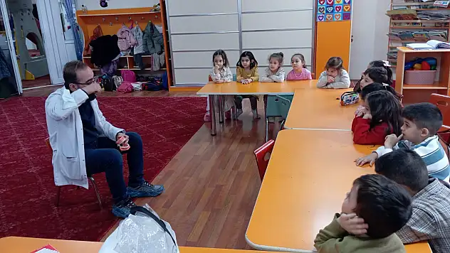 Siirt'te Nene Hatun Anaokulu'nda Ağız ve Diş Sağlığı Tarama ve Eğitimi Yapıldı