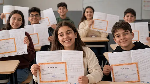 Siirt'te Öğrenciler ve Veliler Gün Sayıyor: Karneler Ne Zaman Verilecek?