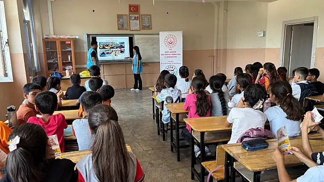 Siirt'te Öğrencilere Çocuk Hakları ve Akran Zorbalığı Eğitimi Verildi