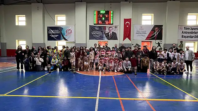 Siirt'te okul sporları basketbol müsabakaları tamamlandı! Dereceye giren okullar belli oldu