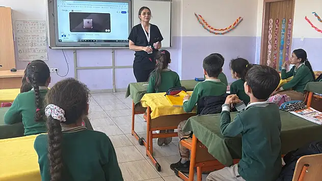 Siirt'te Okullarda Öğrencilere Kene Vakalarına Karşı Uyarıda Bulunuldu