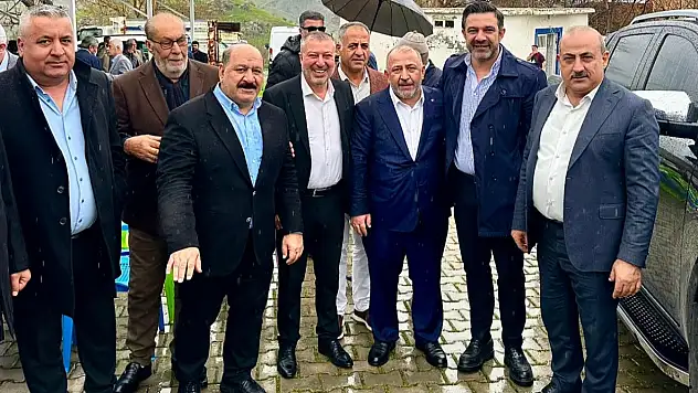 Siirt'te Onursal Başkan Seyithan Solmaz'ın Ağabeyi Rahmi Solmaz İçin Mevlit Programı Düzenlendi