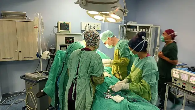 Siirt'te Özel Hayat Hastanesi, Başarılı Ameliyatlarıyla Dikkat Çekiyor