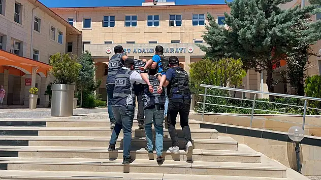 Siirt'te Özgür Bozan Cinayetinde 4 Şüpheli Tutuklandı
