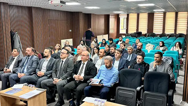 Siirt'te Sağlık Hizmetlerinde Kalite İçin SDS Eğitimi Düzenlendi