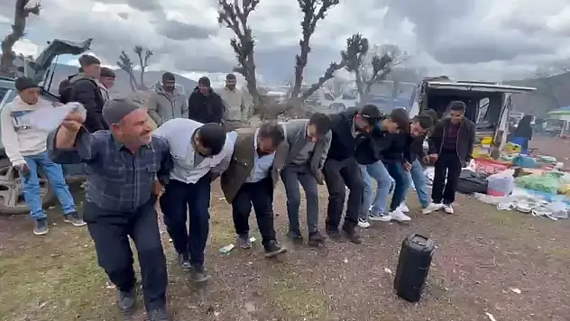 Siirt'te Şeyh Muhammed Bin Ali Türbesi'nde yoğun ziyaretçi akını