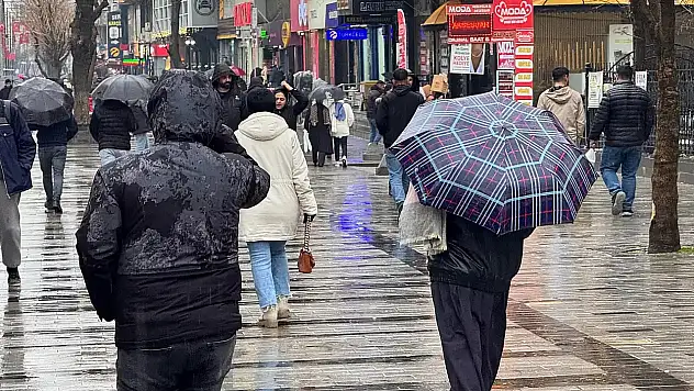 Siirt'te Sıcaklıklar Düşecek mi, Yağış Devam Edecek mi? İşte 5 Günlük Hava Durum Tahmini