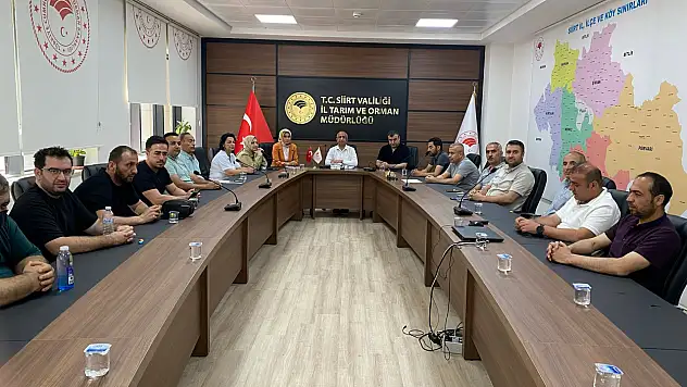 Siirt'te tarımsal üretim masaya yatırıldı: Fıstık, böğürtlen ve Trabzon hurması projeleri gündemde