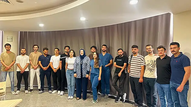 Siirt'te Tıp Fakültesi Öğrencileri Klinik Eğitimlerine Başladı