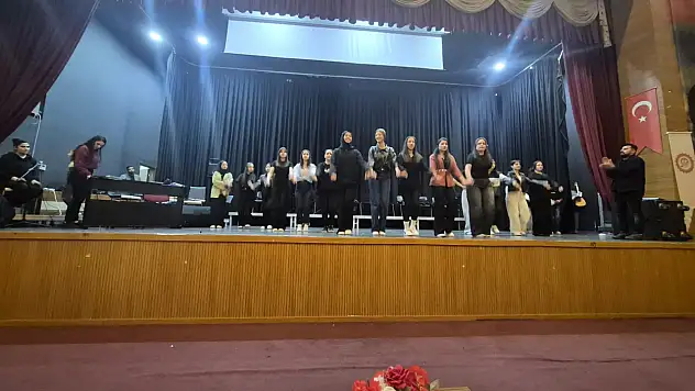 Siirt'te Ücretsiz Müzik Şenliği: Kursiyerler Sahne Alacak
