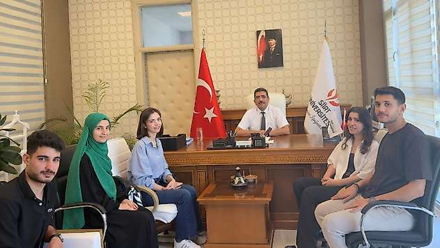 Siirt'te Üniversite Öğrencilerinden ''Önyargıları ve Doğayı Temizliyoruz'' Projesi