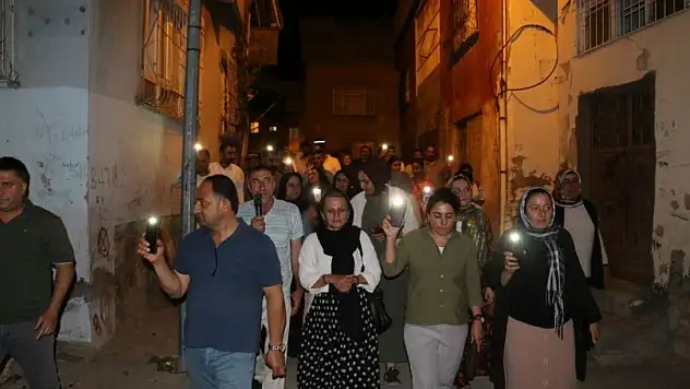 Siirt'te Uyuşturucu Ve Fuhuşa Karşı Yürüyüş Gerçekleştirildi